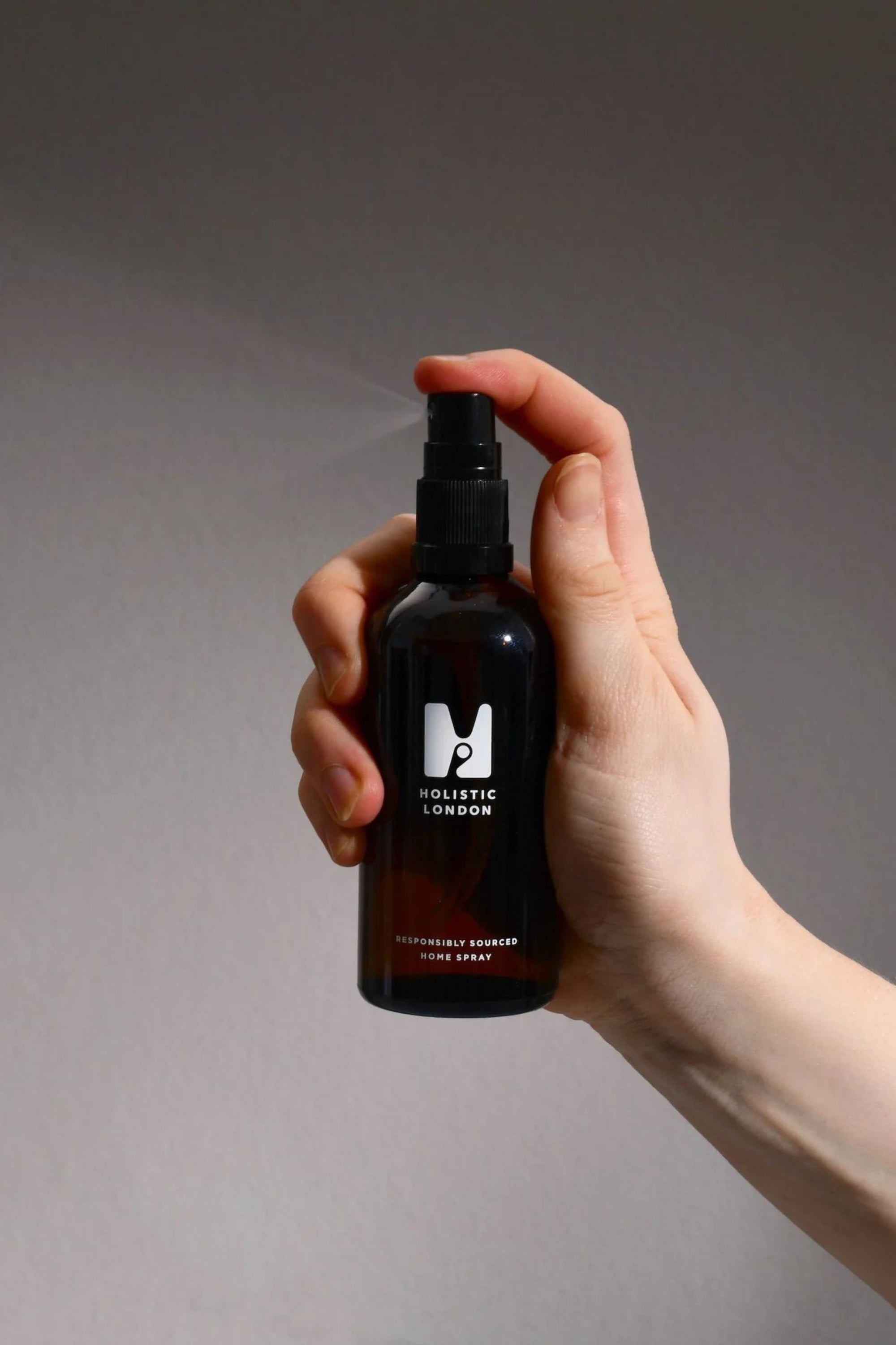 Vegan & cruelty-free room spray with 100% essential oils blend from responsibly sourced ingredients to help relax, soothe senses, remove toxins and impurities to de-stress the mind with and calm nerves to treat anxiety and insomnia. Neroli and chamomile scent.   